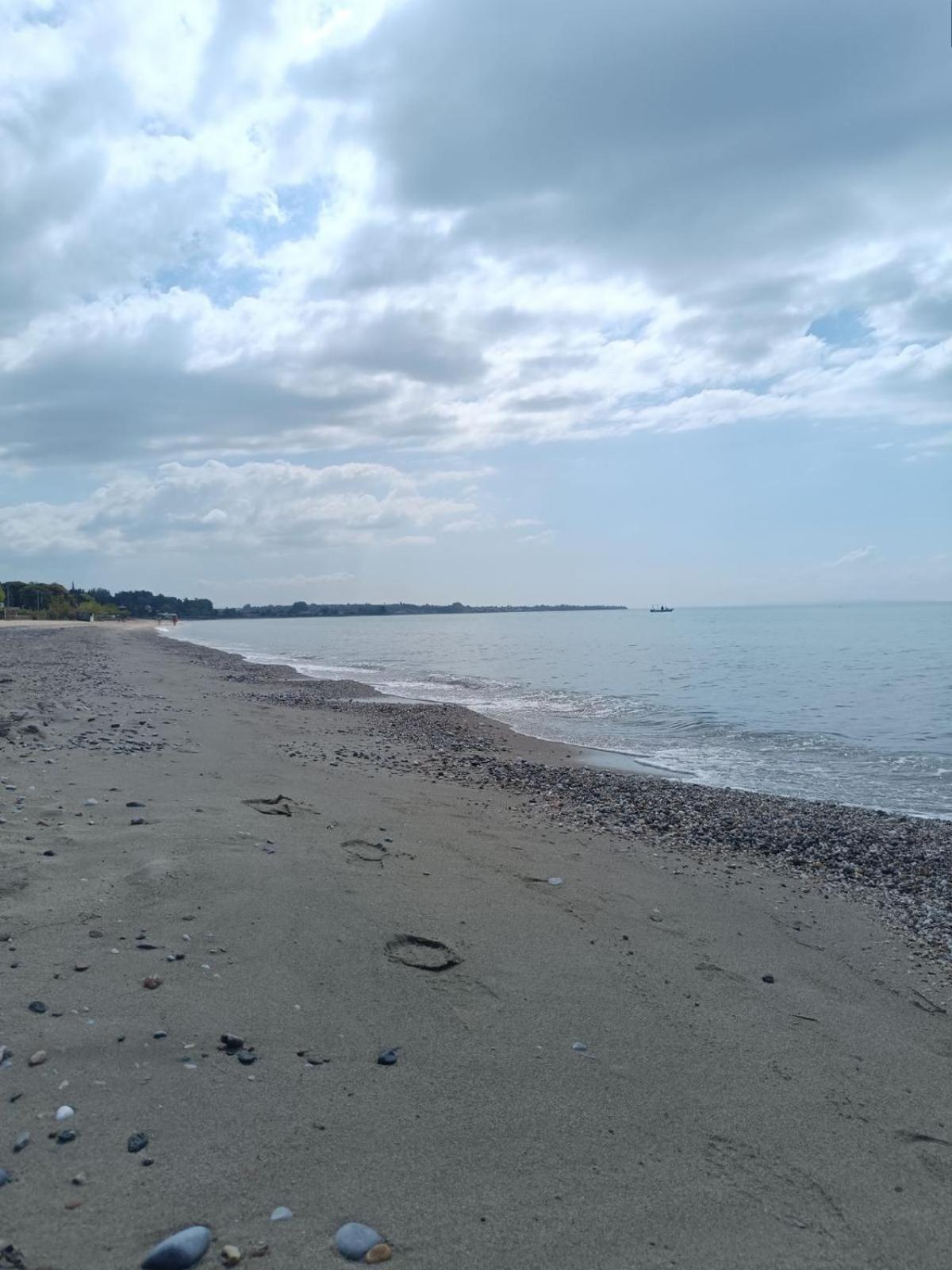 Right Across The Sea Villa Nea Kallikrateia Exterior photo